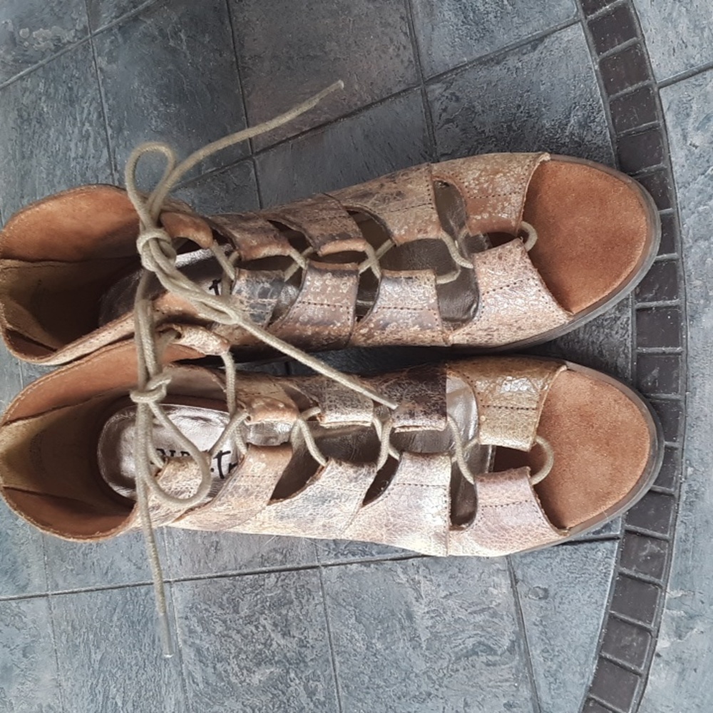 Diba.True Sandles - Picture 2 of 11